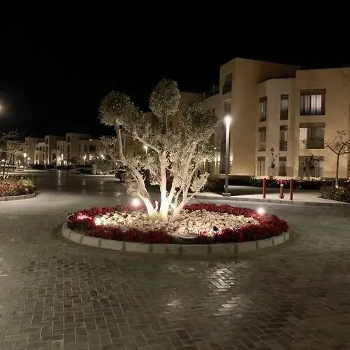 Mangroovy - Spacious Boho 2 Bedroom Pool View Daire *